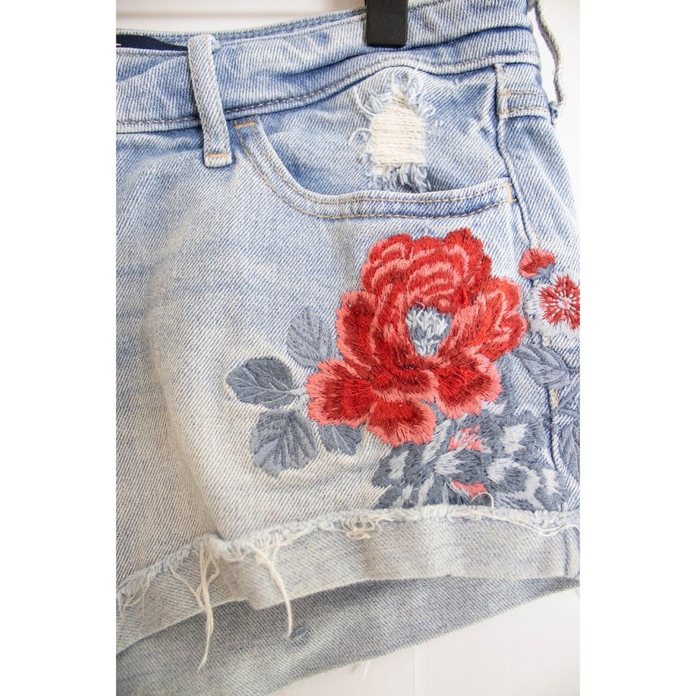 Hollister Low Rise Short Short - Distressed Jean Shorts with Embroidery - 28 - Picture 3 of 13
